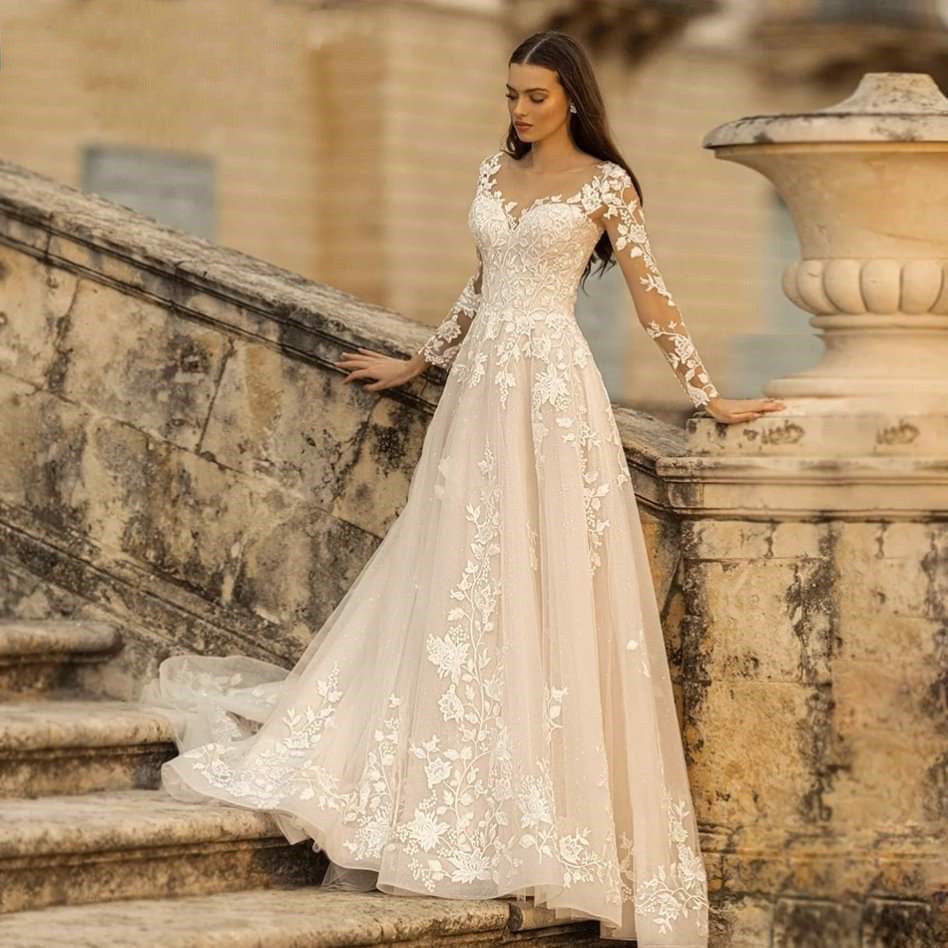 Robe de mariée à manches longues style Mori simple col rond