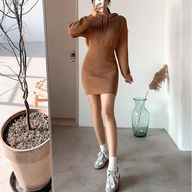 Robe pull pour femmes à col à capuche décontractée, manches chauve-souris, cordon de serrage