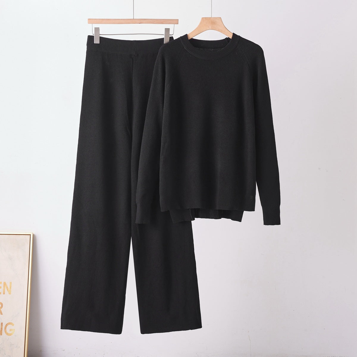 Ensemble deux-pièces pour femmes avec pantalon large, manches longues amples et col rond