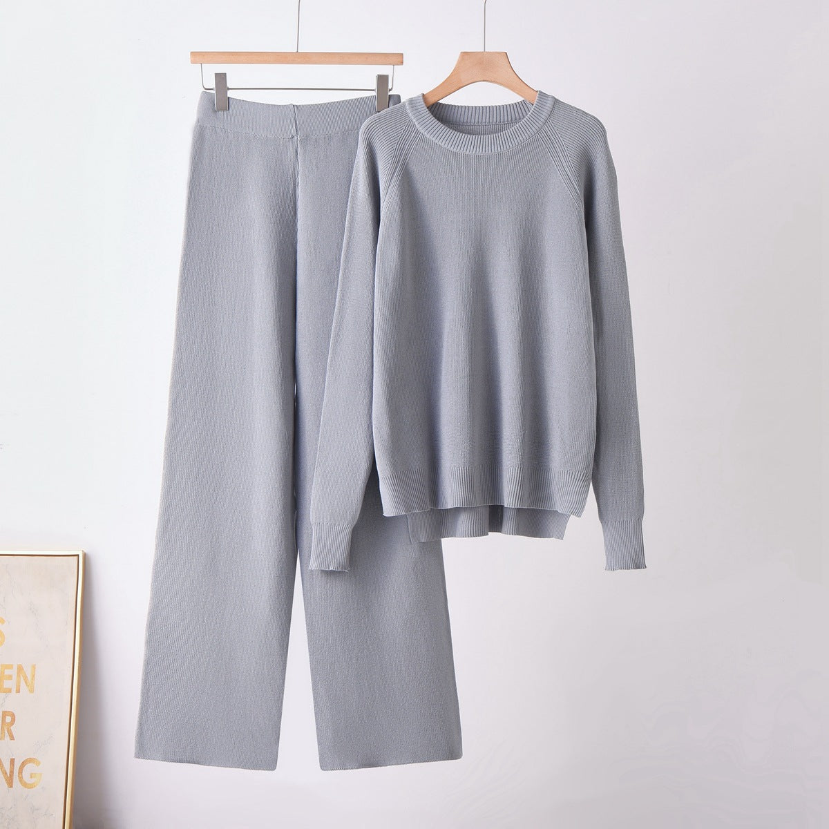 Ensemble deux-pièces pour femmes avec pantalon large, manches longues amples et col rond