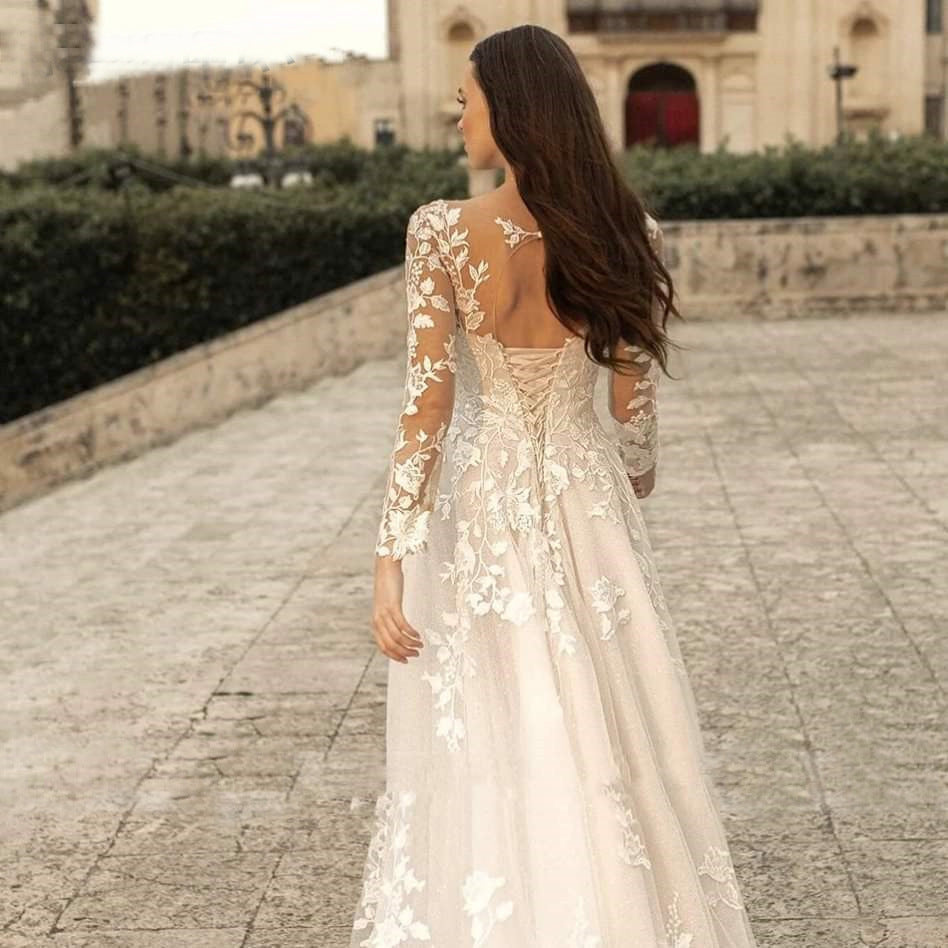 Robe de mariée à manches longues style Mori simple col rond