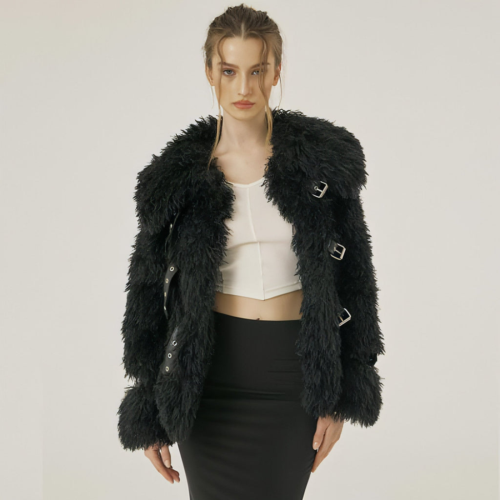 Veste pour femmes en laine duveteuse et cuir