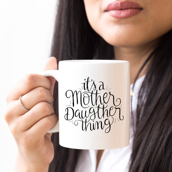 C'est une histoire de mère et fille - Tasse à café drôle -